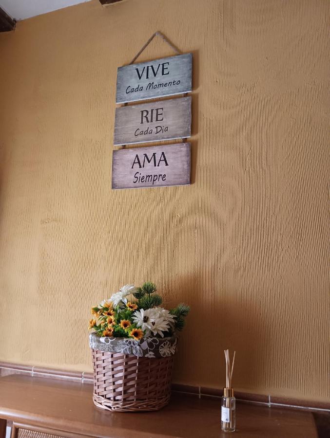 Colmenar de OrejaCasa De La Abuela Piliアパートメント エクステリア 写真